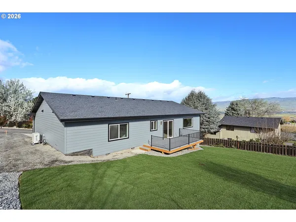 $609,000 | 1680 Morton Street, The Dalles, OR 97058