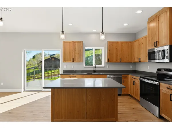 $609,000 | 1680 Morton Street, The Dalles, OR 97058