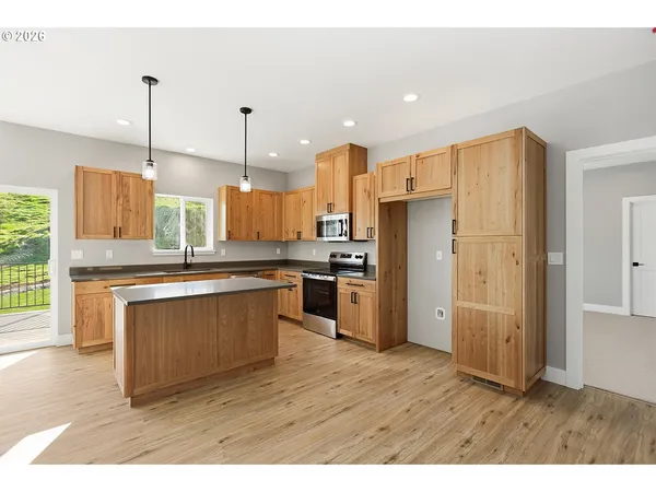 $609,000 | 1680 Morton Street, The Dalles, OR 97058