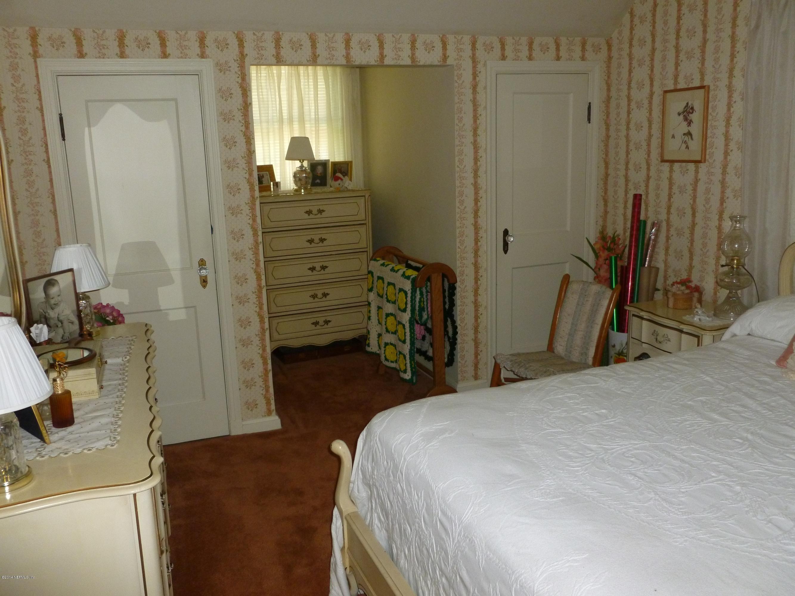 1624 Pershing Road Jacksonville, FL 32205 - Photo 19 of 34 Upstairs Bedroom III