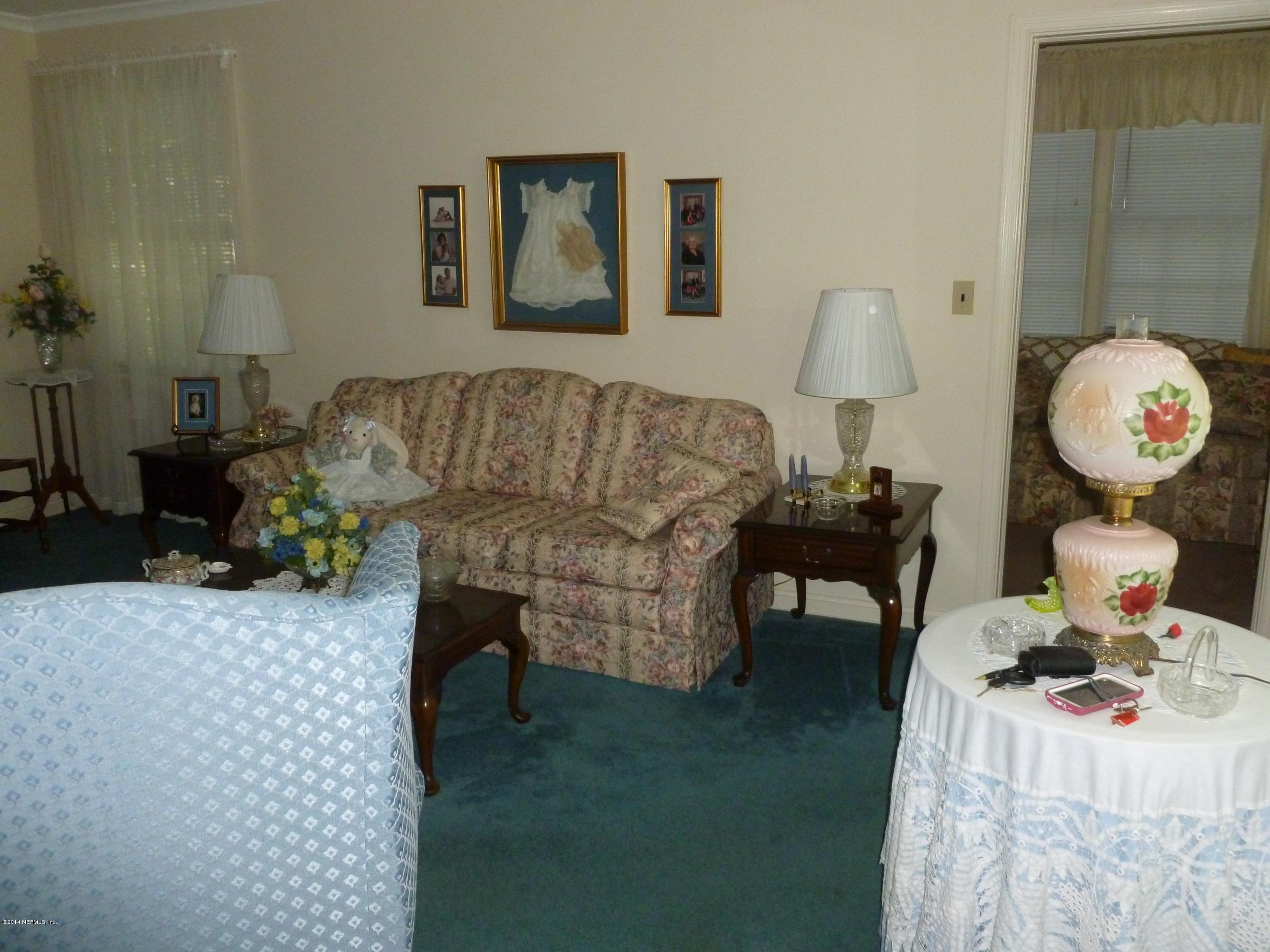 1624 Pershing Road Jacksonville, FL 32205 - Photo 9 of 34 Living Room III