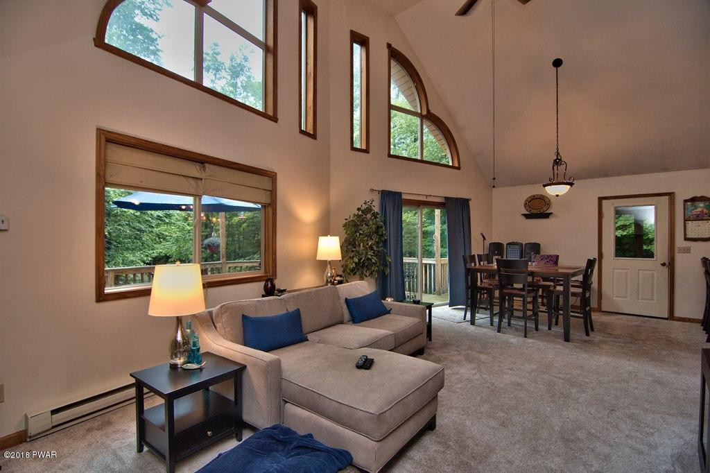 2661 Rockway Road Lake Ariel, PA 18436 - Photo 4 of 62