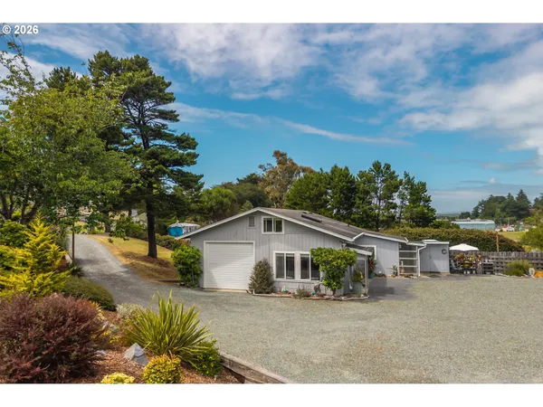$449,000 | 875 Elmira Avenue Southeast, Bandon, OR 97411