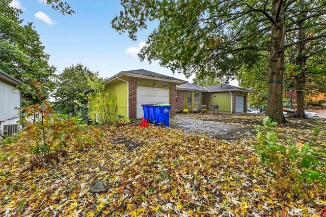 $250,000 | 7805 East 130th Court, Grandview, MO 64030