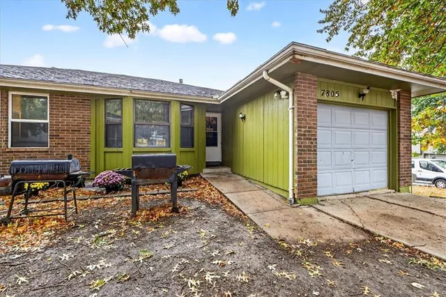 $250,000 | 7805 East 130th Court, Grandview, MO 64030