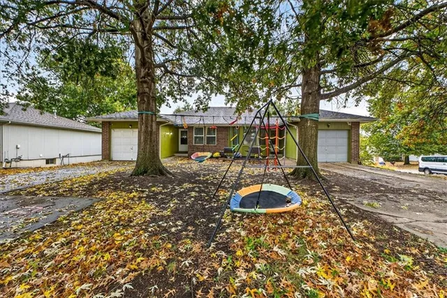 $250,000 | 7805 East 130th Court, Grandview, MO 64030