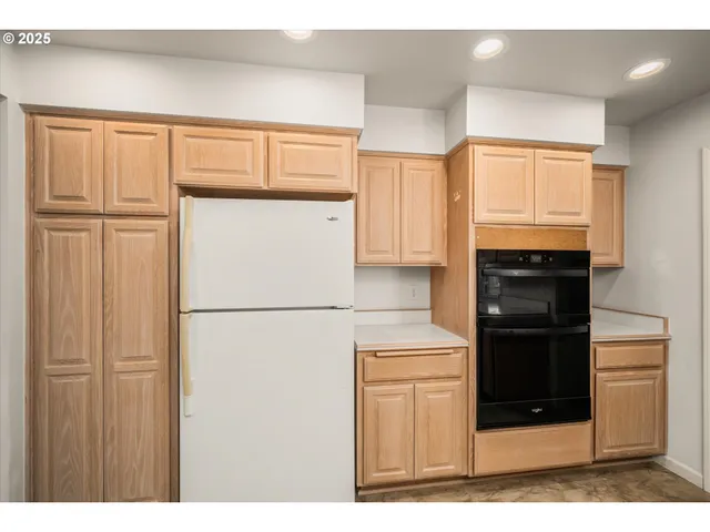 $498,000 | 370 Magnolia Drive, Creswell, OR 97426