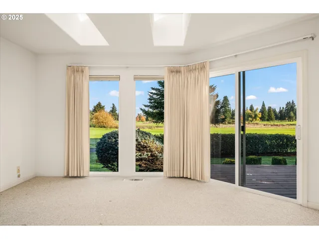 $498,000 | 370 Magnolia Drive, Creswell, OR 97426