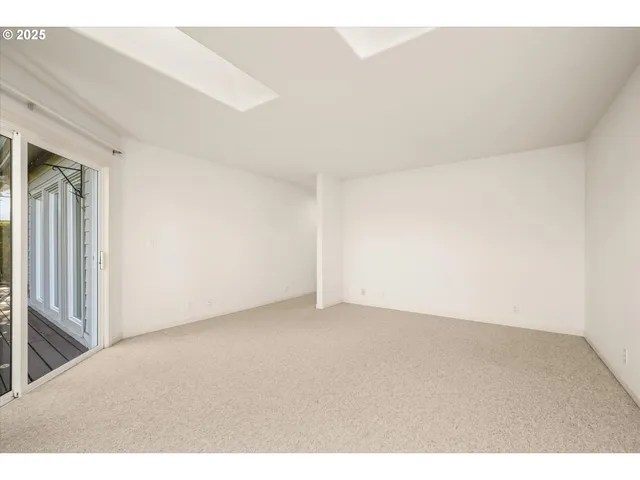 $498,000 | 370 Magnolia Drive, Creswell, OR 97426