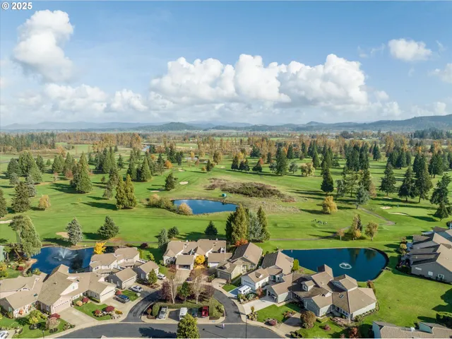 $498,000 | 370 Magnolia Drive, Creswell, OR 97426