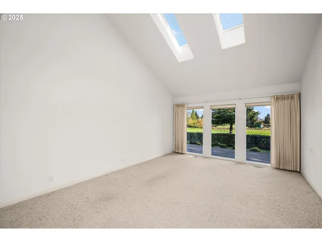 $498,000 | 370 Magnolia Drive, Creswell, OR 97426