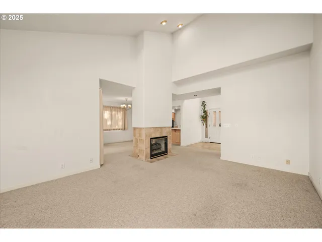 $498,000 | 370 Magnolia Drive, Creswell, OR 97426