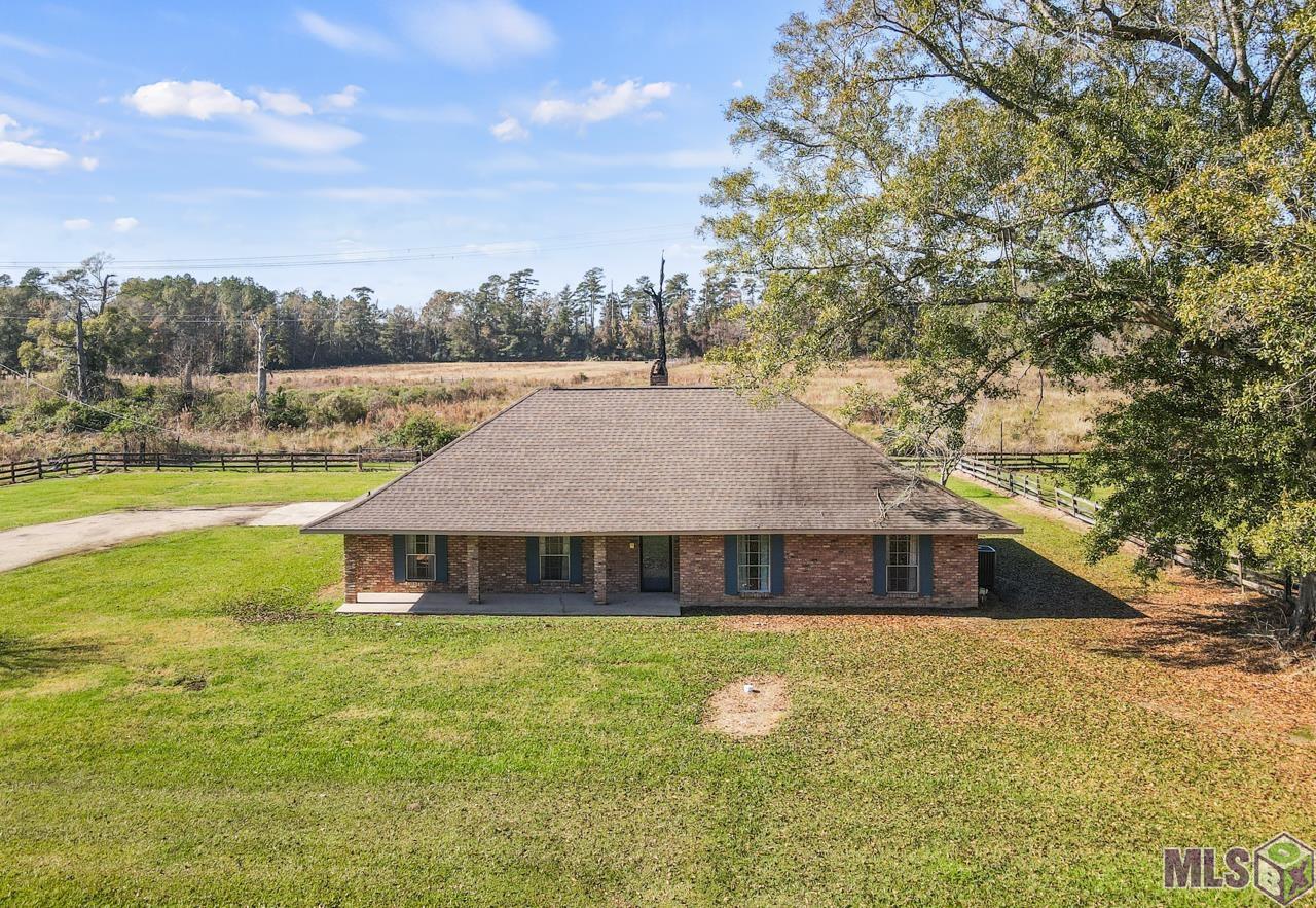36569 Reinninger Road Denham Springs, LA 70706 - Photo 4 of 30