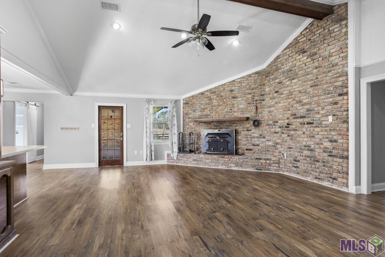 36569 Reinninger Road Denham Springs, LA 70706 - Photo 7 of 30