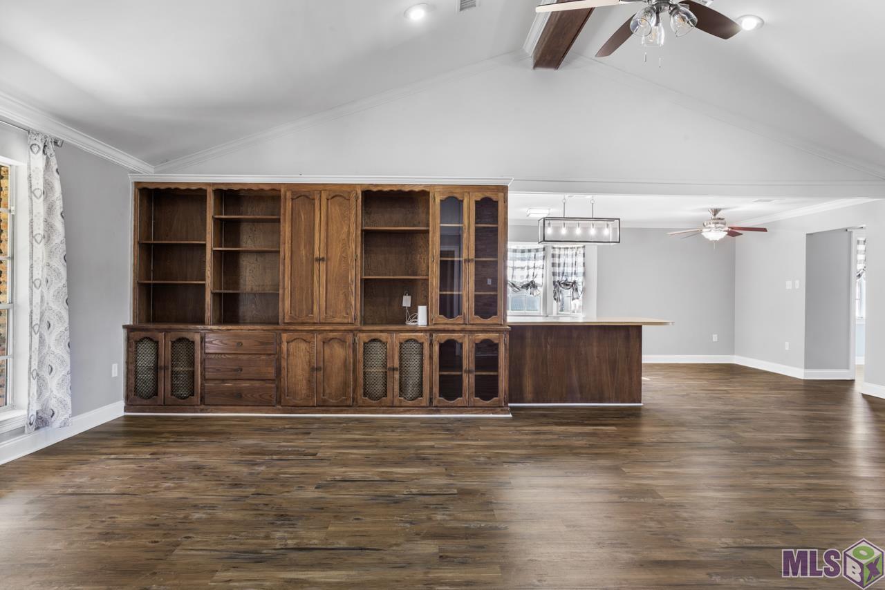 36569 Reinninger Road Denham Springs, LA 70706 - Photo 8 of 30