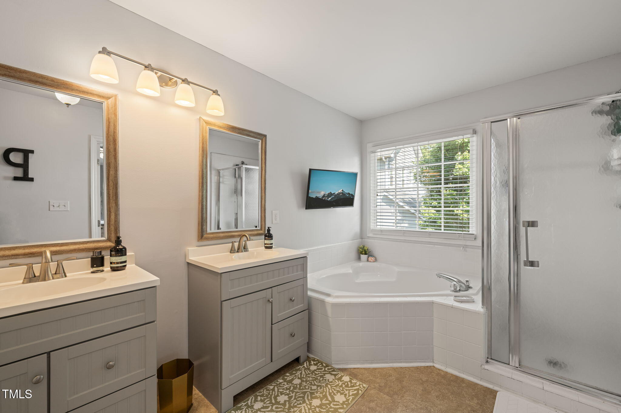 8221 Hempshire Place, Unit 101 Raleigh, NC 27613 - Photo 16 of 24 p