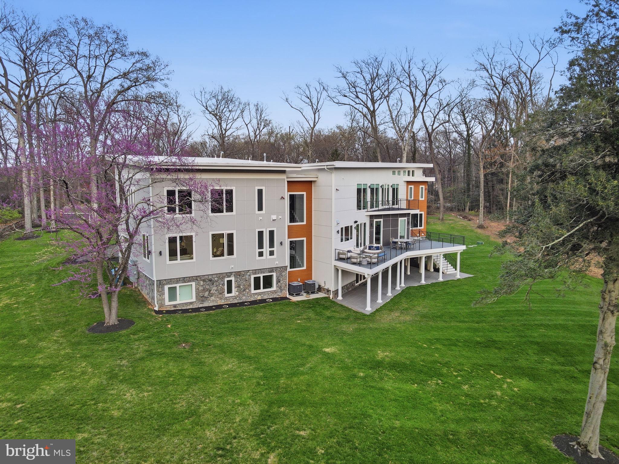 2368 Hunter Mill Road Vienna, VA 22181 - Photo 42 of 74 Rear View