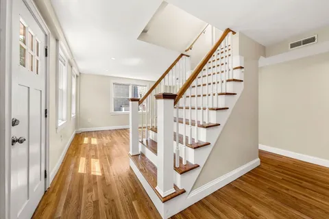 $880,000 | 11 8th Street, Unit 2, Cambridge, MA 02141
