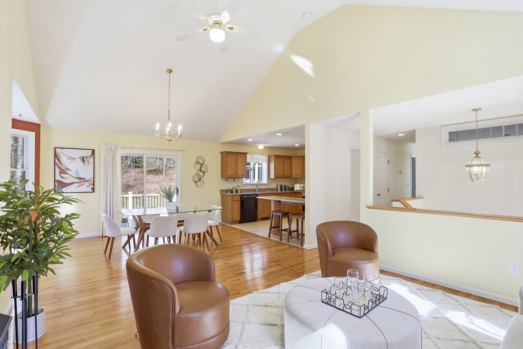 165 Rice Avenue Northborough, MA 01532 - Photo 5 of 42