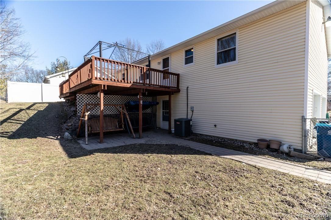 112 Ripley Road Linden, MI 48451 - Photo 14 of 40 20190323_112_Ripley_Rd_016.jpg