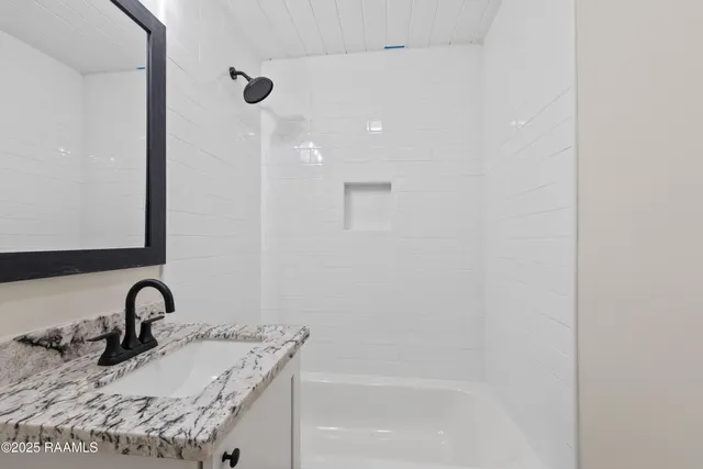 $195,000 | 129 Par Road 607, New Iberia, LA 70563