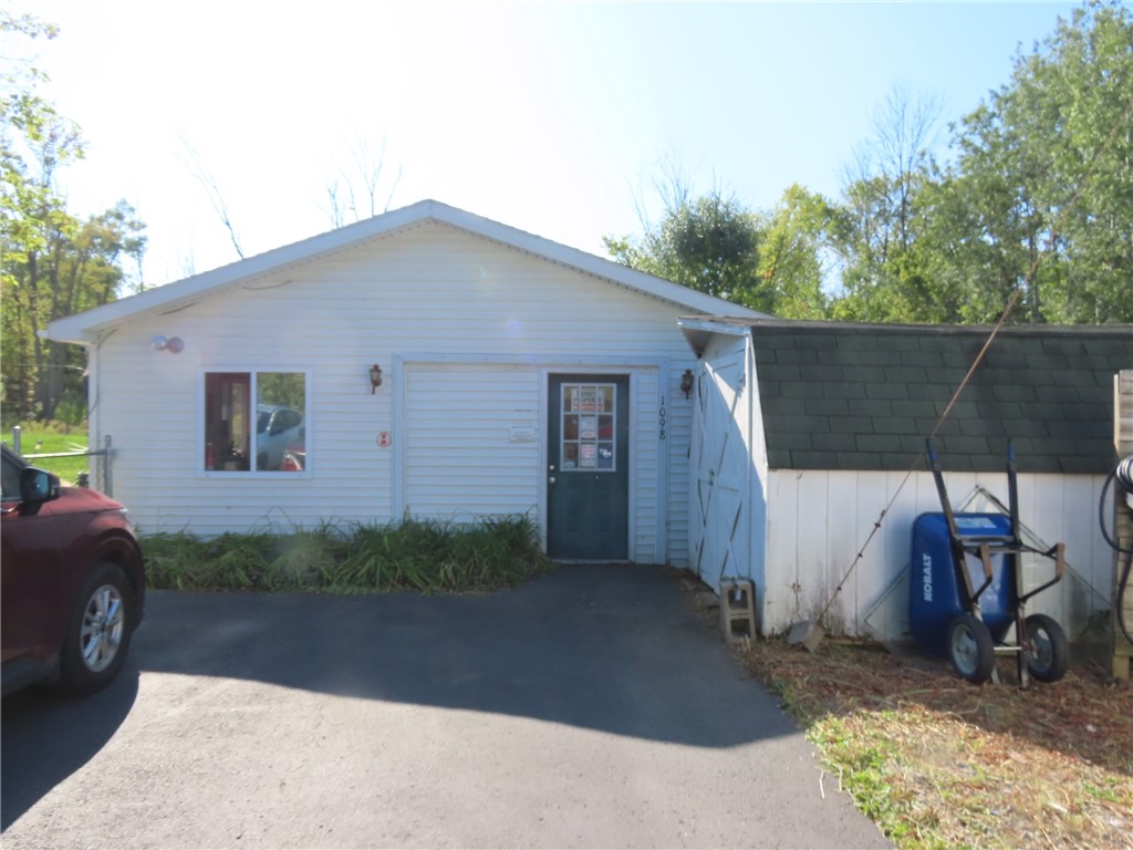 1098 Birdsey Road Junius, NY 13165 - Photo 3 of 28