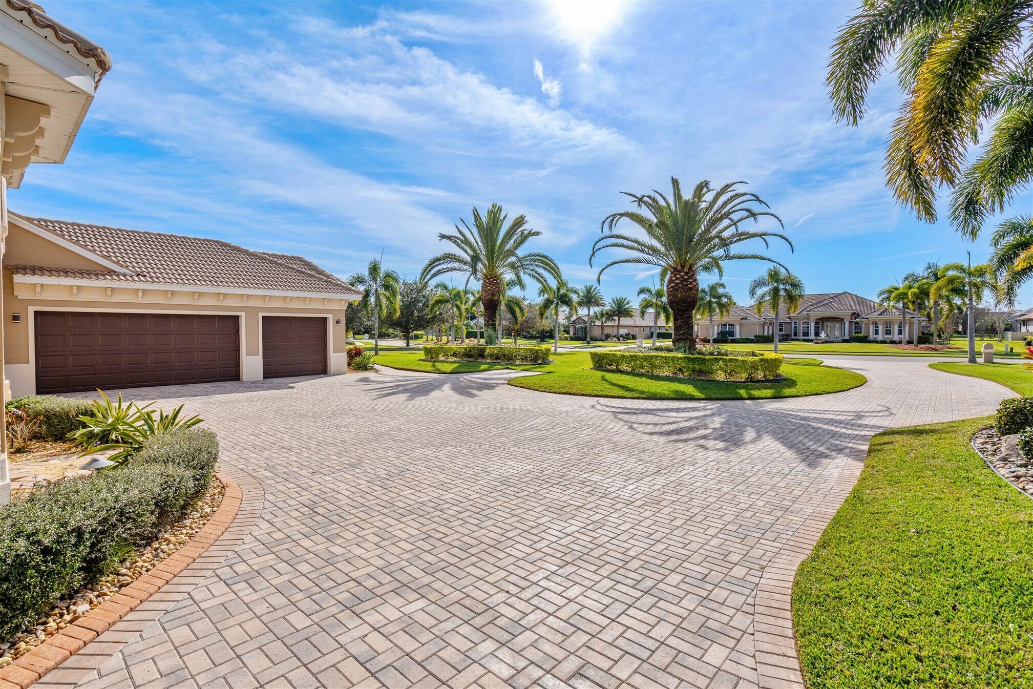 2863 BELLWIND Circle Rockledge, FL 32955 - Photo 6 of 79 9