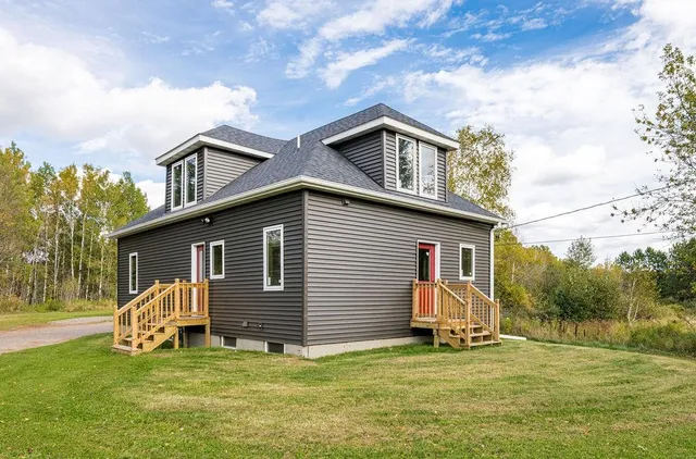 $389,900 | 58 Erickson Road, Esko, MN 55733