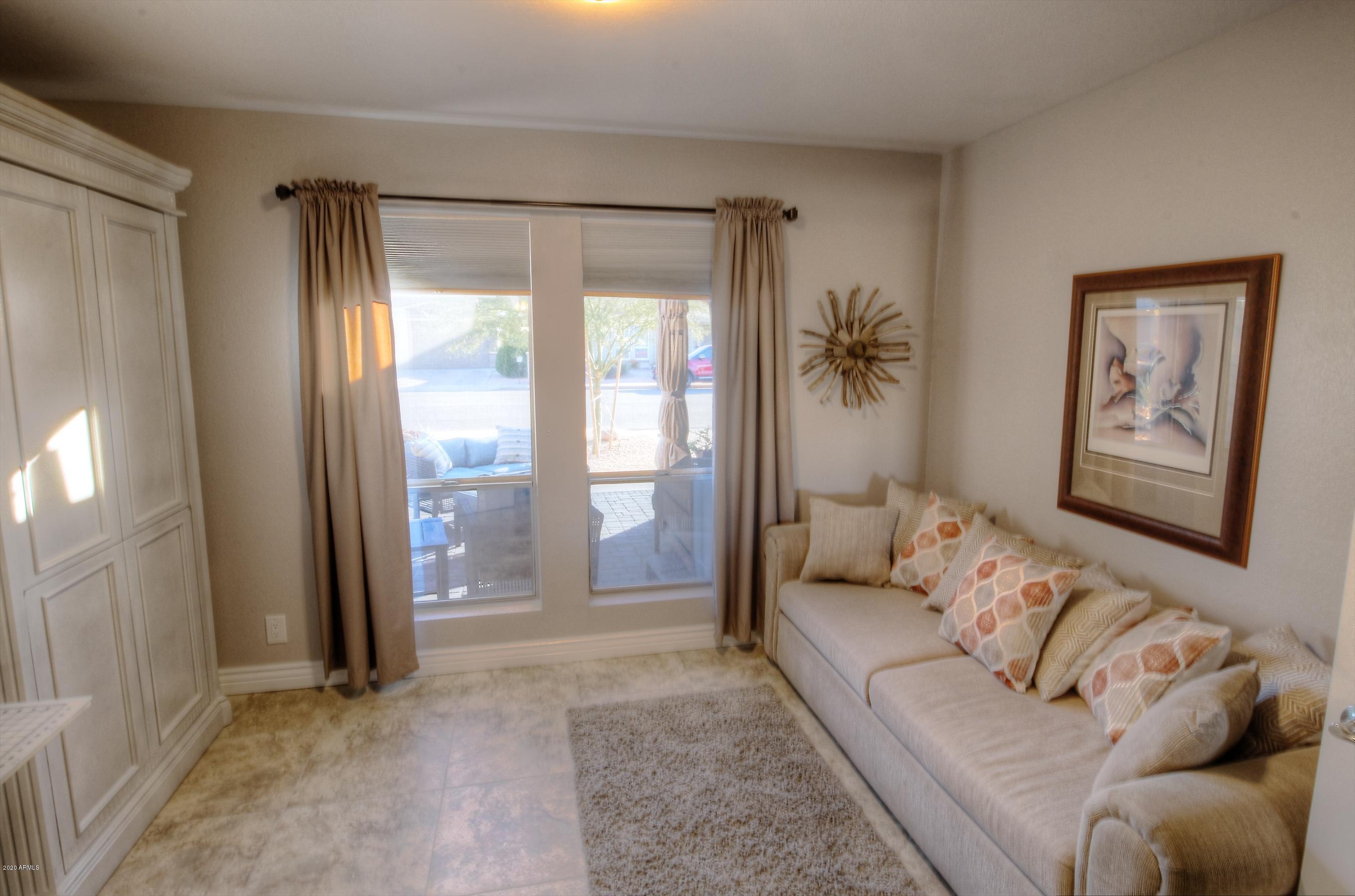 558 South Rochester Mesa, AZ 85206 - Photo 14 of 26 Den 2