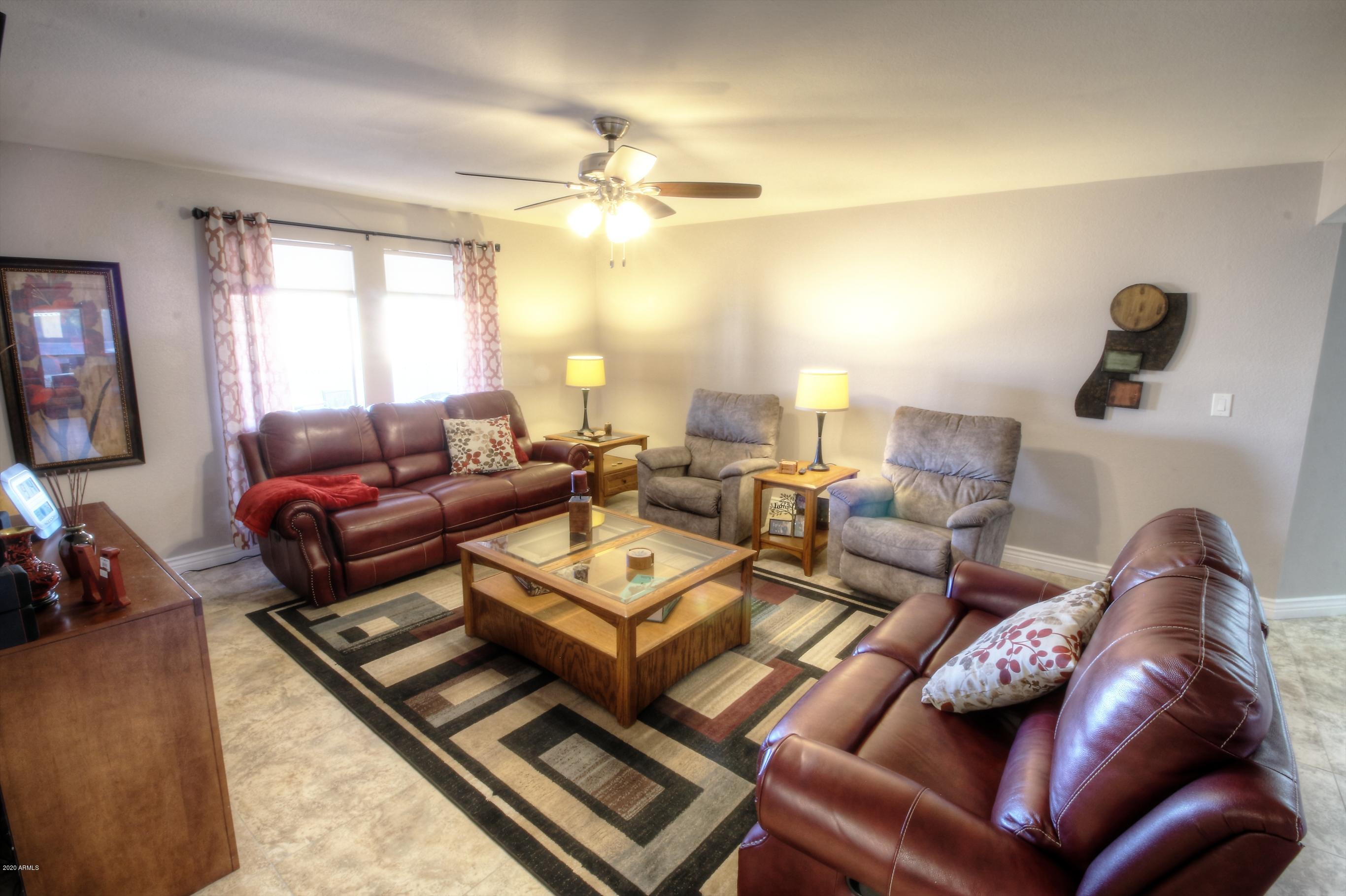 558 South Rochester Mesa, AZ 85206 - Photo 5 of 26 Living Room