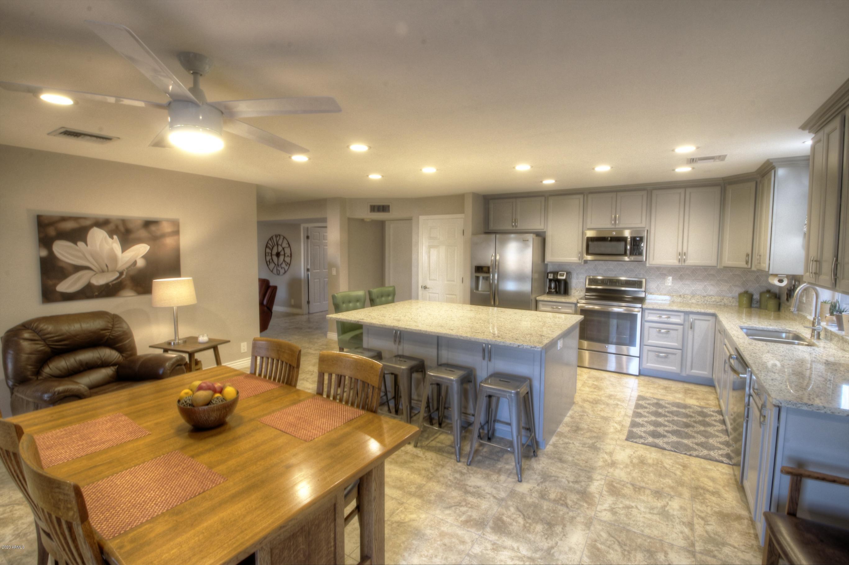 558 South Rochester Mesa, AZ 85206 - Photo 10 of 26 Kitchen Dining Area 4