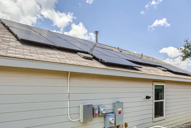 a view of front door and porch area