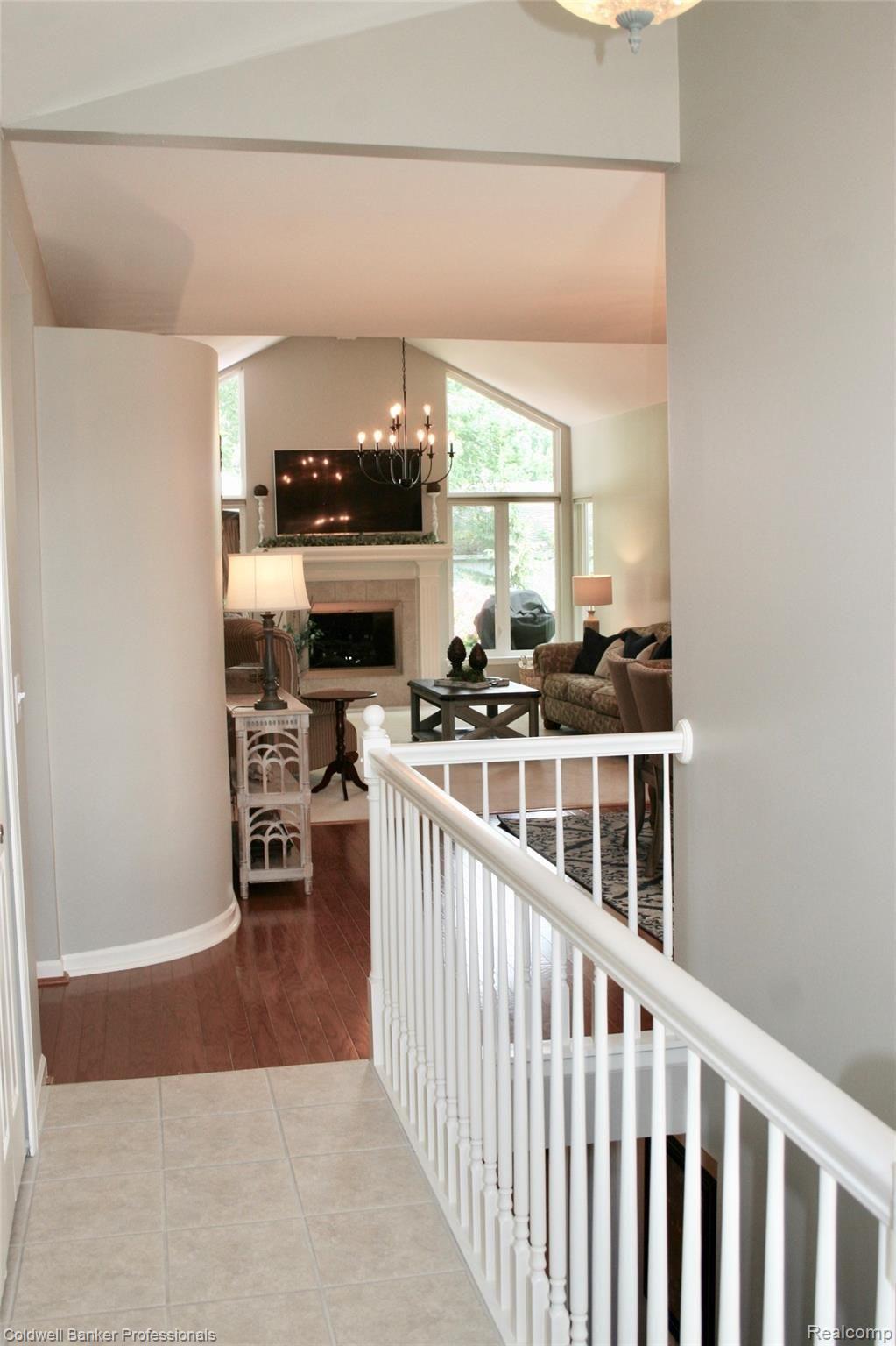 18347 Pleasant Valley Drive Macomb, MI 48044 - Photo 11 of 55 fullsizeoutput_552.jpeg