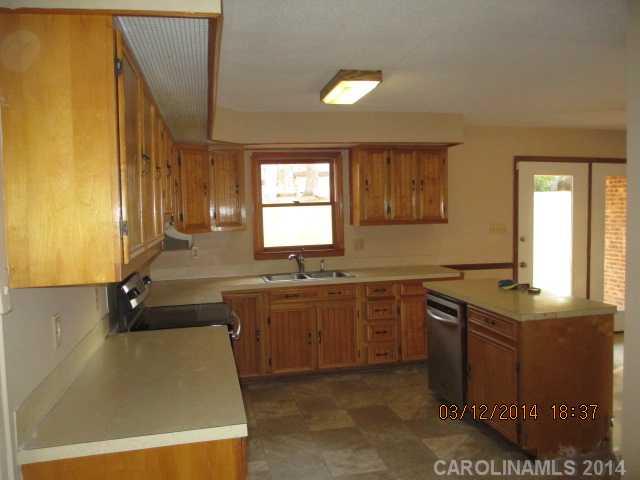 129 Tryon School Loop Road Bessemer City, NC 28016 - Photo 5 of 11 Gallery Image 5