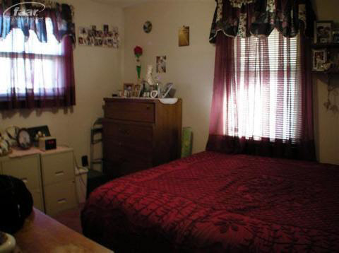 4432 East Coldwater Road Flint, MI 48506 - Photo 8 of 11 20144779-7.JPG