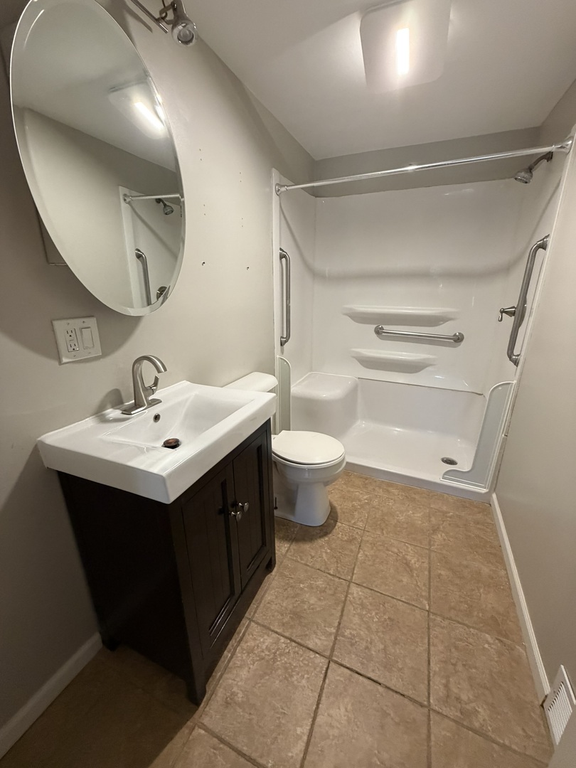 629 Clinton Street, Unit 1 Lockport, IL 60441 - Photo 8 of 10 Gallery Image 8