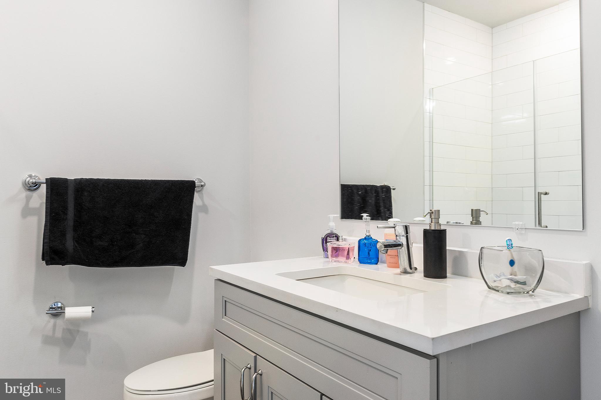 5102 Rochelle Avenue, Unit 19 Philadelphia, PA 19128 - Photo 9 of 13