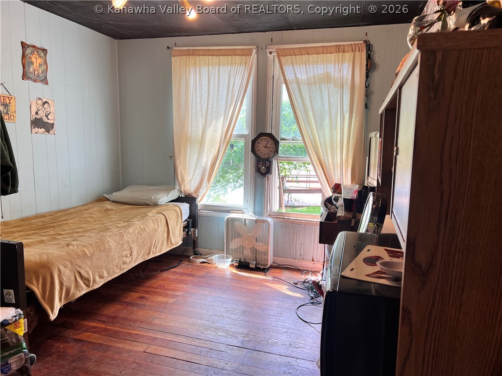 100 High Street Point Pleasant, WV 25550 - Photo 23 of 27 Bedroom #2