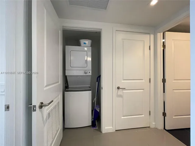 $3,540 | 1600 Northeast 1st Avenue, Unit 3215, Miami, FL 33132