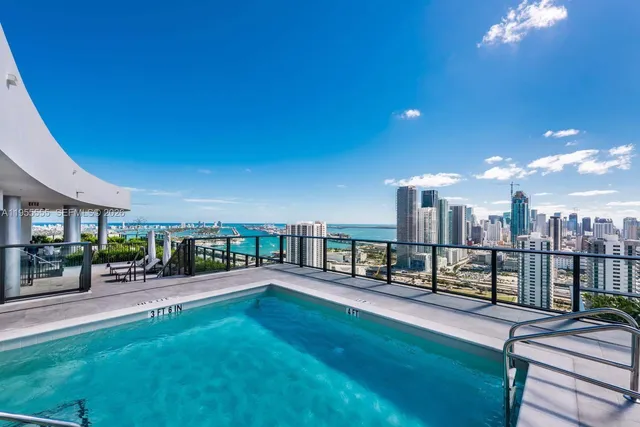 $3,540 | 1600 Northeast 1st Avenue, Unit 3215, Miami, FL 33132