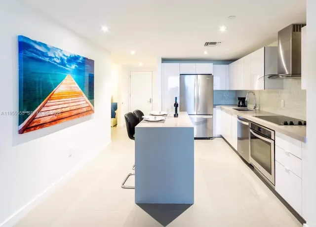 $3,540 | 1600 Northeast 1st Avenue, Unit 3215, Miami, FL 33132