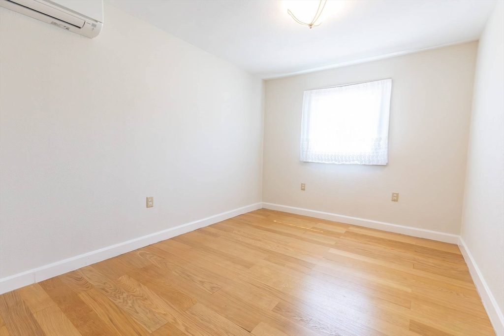 69 Berkeley Street Billerica, MA 01862 - Photo 9 of 19