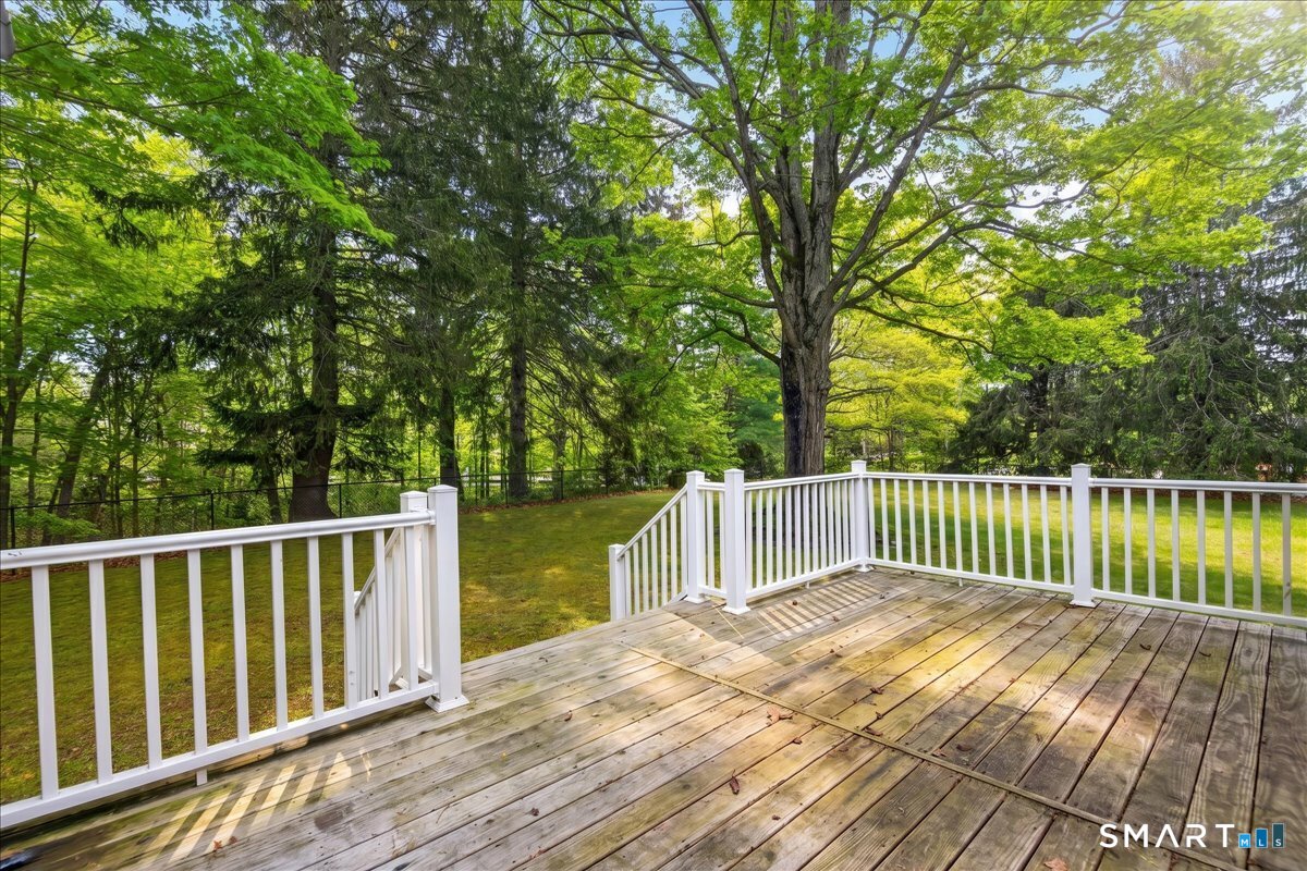 145 Liberty Street Clinton, CT 06413 - Photo 19 of 29