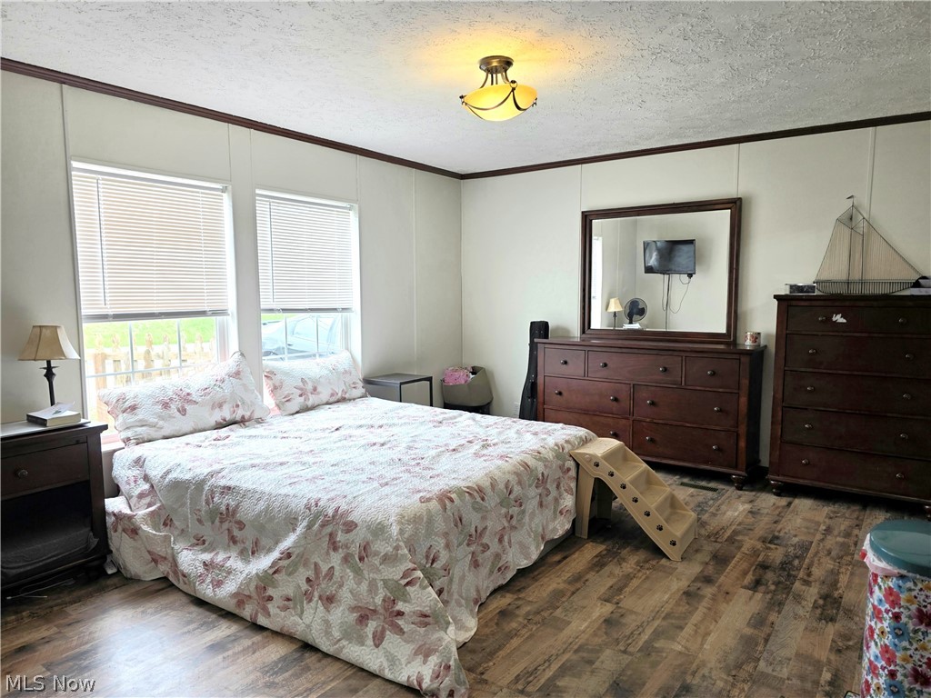 44 Scarce Fat Road Mineral Wells, WV 26150 - Photo 7 of 26 View of master bedroom
