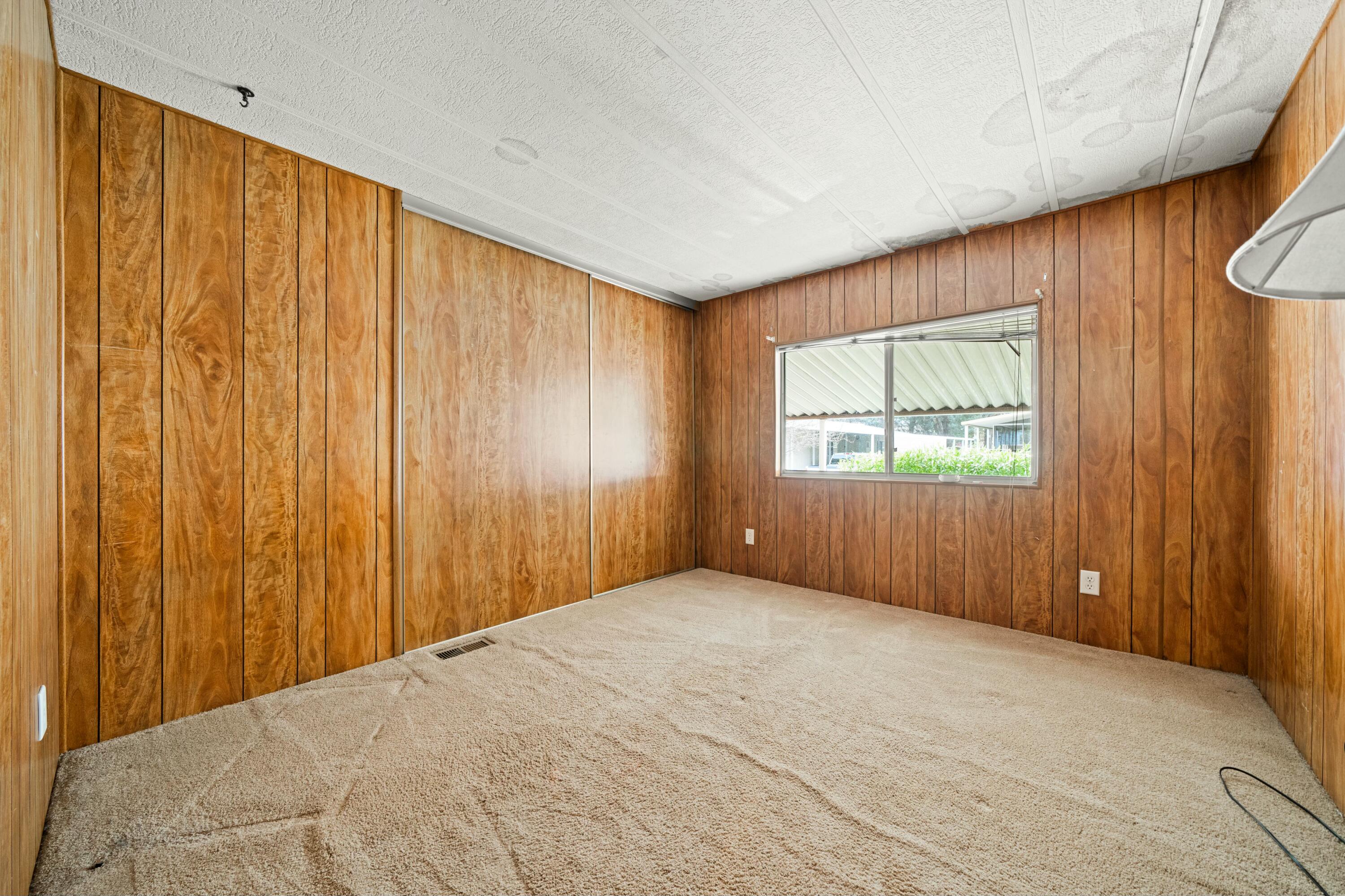 1313 Aztec Path Redding, CA 96003 - Photo 9 of 13 tempImageSJSWEp