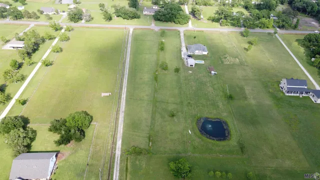 $150,000 | 9139 La Highway, St. Amant, LA 70774