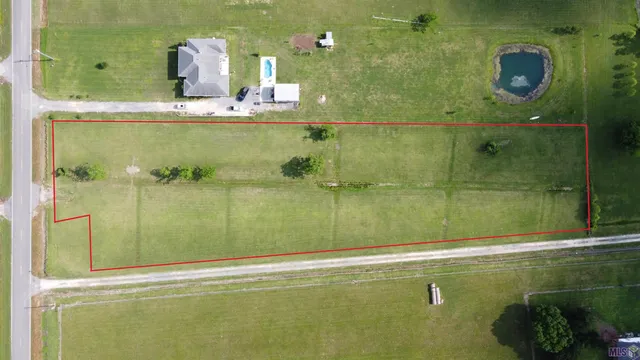 $150,000 | 9139 La Highway, St. Amant, LA 70774