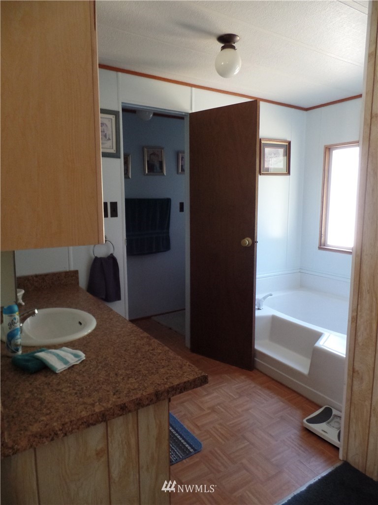 57 Sudderth Road Hoquiam, WA 98550 - Photo 10 of 25 Gallery Image 10