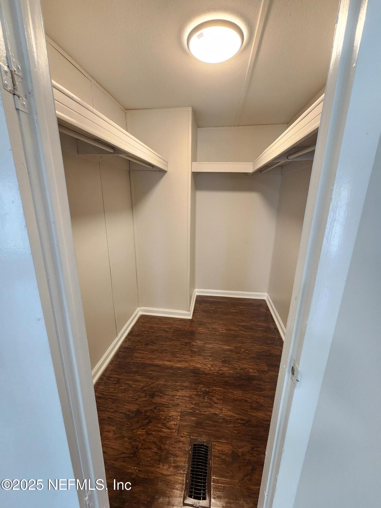 5827 Augo Lane Jacksonville, FL 32244 - Photo 19 of 25 20250715_103538