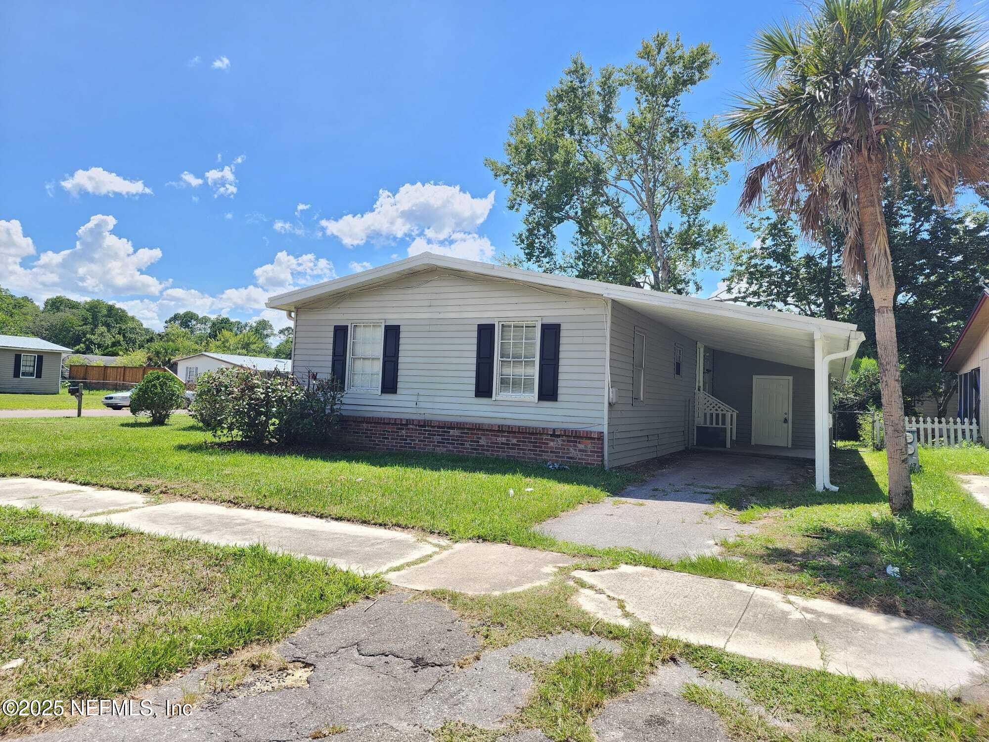 5827 Augo Lane Jacksonville, FL 32244 - Photo 2 of 25 55